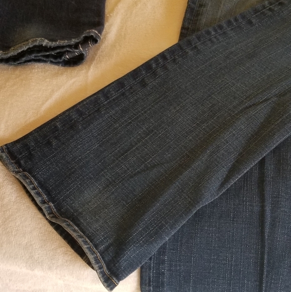 True Religion - Picture 4 of 4